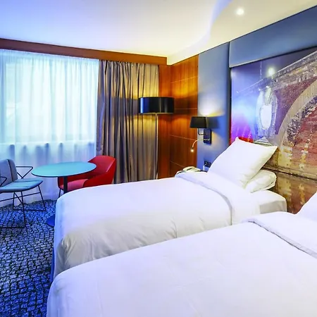 Mercure Centre Compans Szálloda 4*