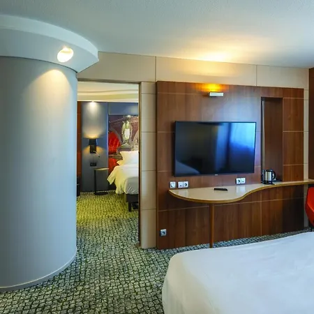 Mercure Centre Compans Szálloda