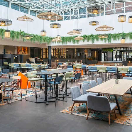 Mercure Centre Compans