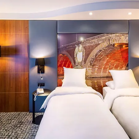 Szálloda Mercure Centre Compans