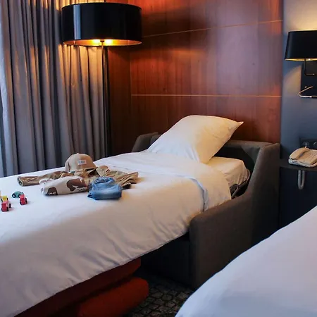 Mercure Centre Compans Szálloda 4*