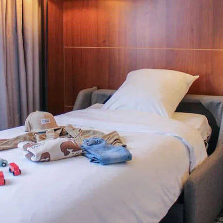 Mercure Centre Compans 4*